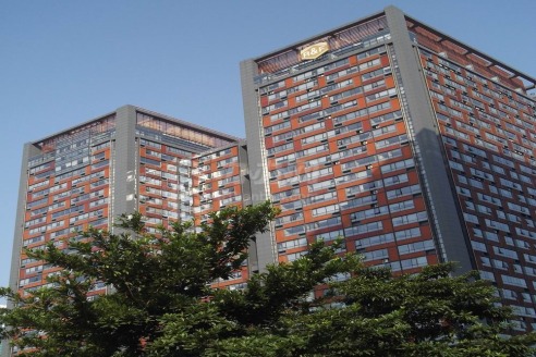 富力盈力大厦 特价75元 全新装修可配家具 面积均有